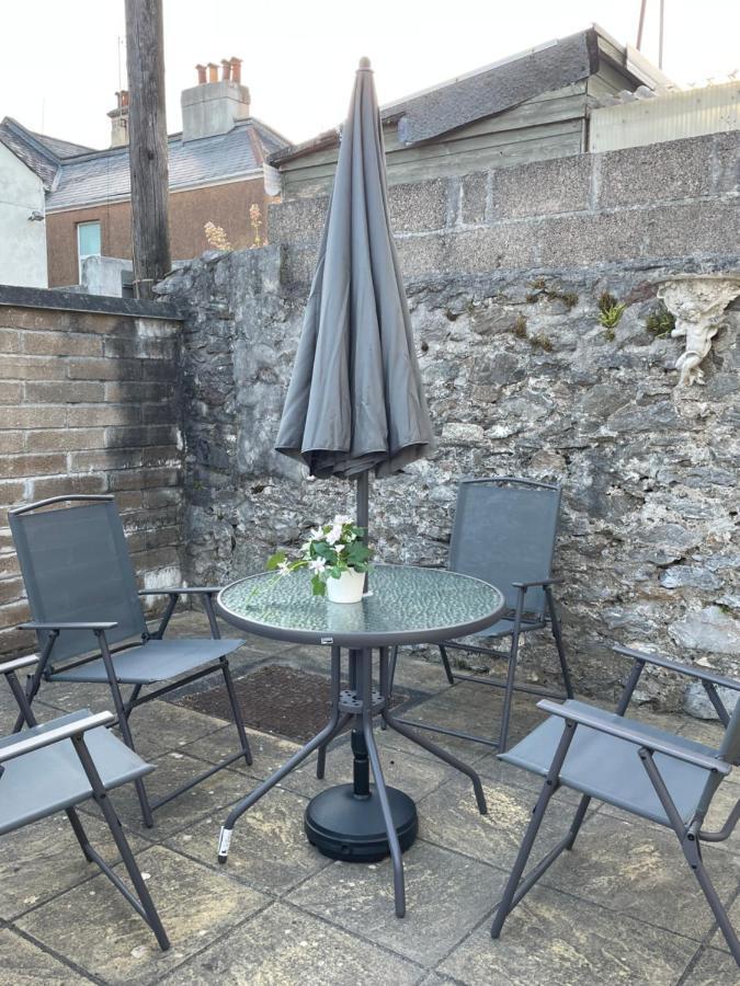 Holiday home 4 Bed 5 Double Beds Holidays House Near Train Station